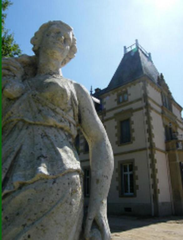 Chateau Tout Y Fault Loriges Eksteriør billede